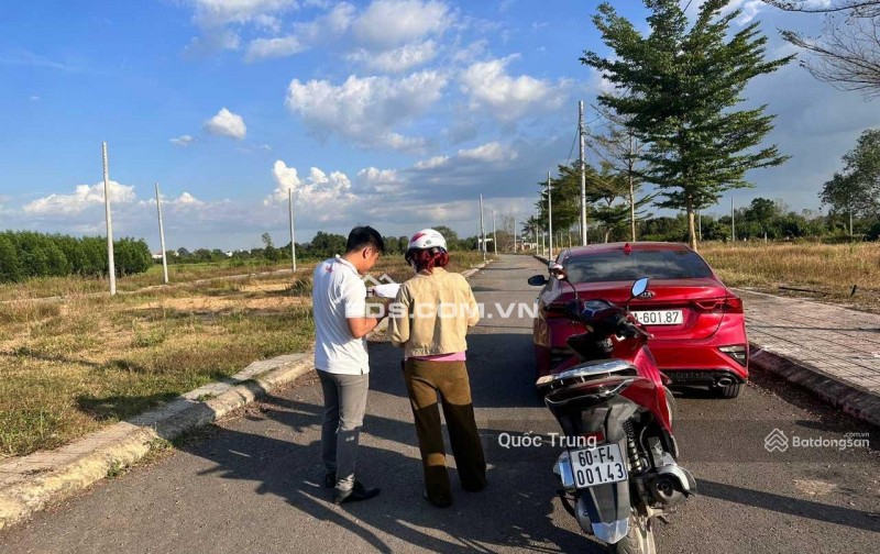 Nợ xấu ngân hàng phát mãi nhà và đất tại mặt tiền đường Lộc Bình 6, thị trấn Lộc Giang, huyện Đức Hòa, tỉnh Long An